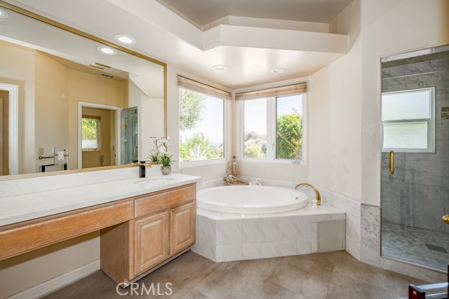 Detail Gallery Image 30 of 63 For 371 Donlin Ln, Newbury Park,  CA 91320 - 4 Beds | 3/1 Baths