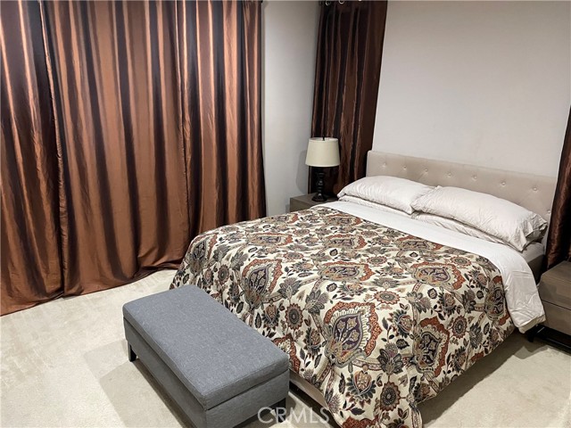 186 Rose Arch, Irvine CA: https://media.crmls.org/medias/ceb48fbd-ef55-4e46-b634-d0cbd0e566a2.jpg