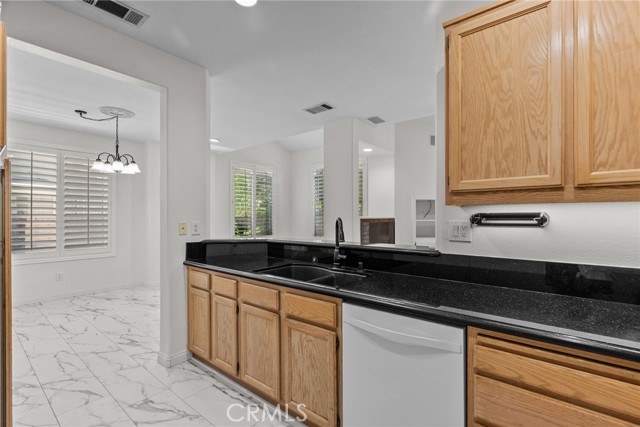 27017 Big Rapids, Valencia CA: https://media.crmls.org/medias/ceb49e8e-6b4f-4729-ad02-eaa4a54de38d.jpg