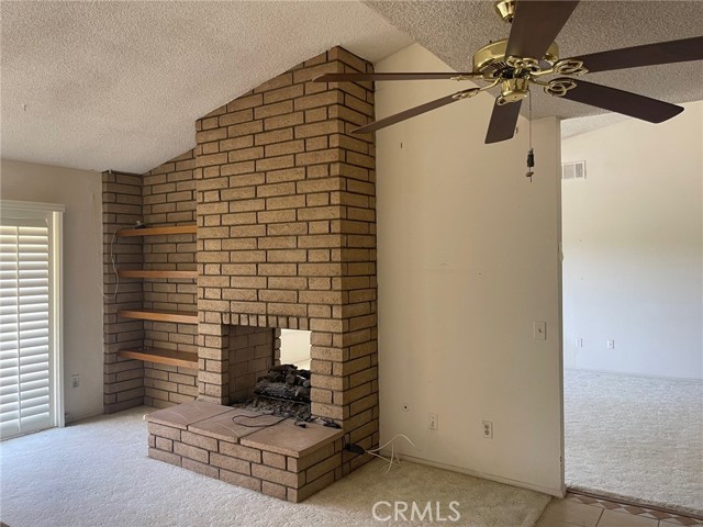 Detail Gallery Image 6 of 8 For 2059 Aspen Dr, Hemet,  CA 92545 - 3 Beds | 2 Baths