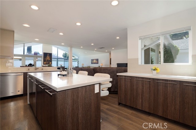 Detail Gallery Image 17 of 51 For 22534 Paul Revere Dr, Calabasas,  CA 91302 - 4 Beds | 2/1 Baths