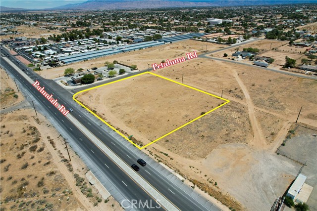 14285 Palmdale Road, Victorville CA: https://media.crmls.org/medias/ceb6e903-2a73-4a5a-a191-a0e730beaf88.jpg