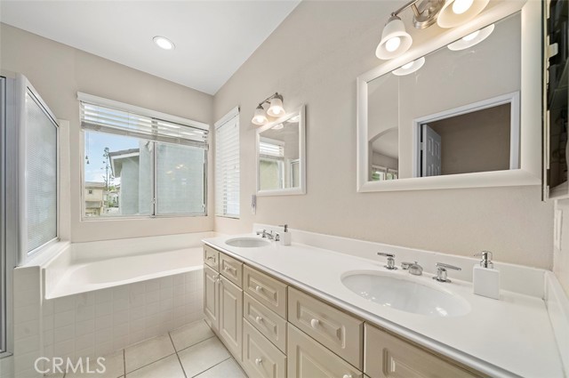 Detail Gallery Image 21 of 35 For 100 Woodcrest Ln, Aliso Viejo,  CA 92656 - 3 Beds | 2/1 Baths