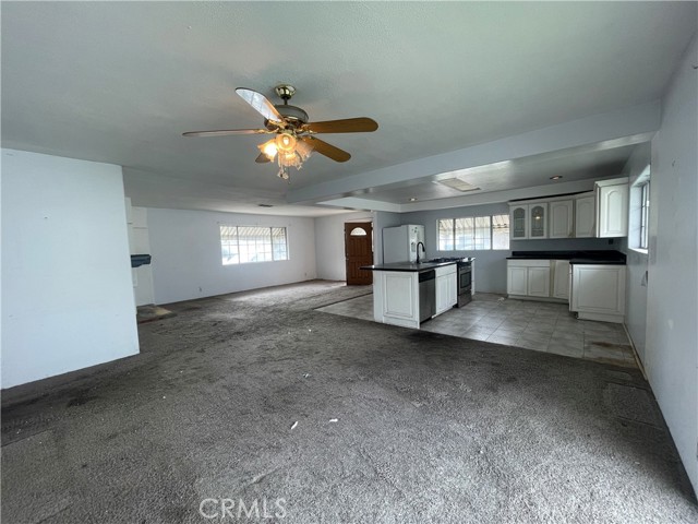 Detail Gallery Image 8 of 9 For 11052 Faye Ave, Garden Grove,  CA 92840 - 3 Beds | 2 Baths