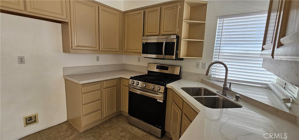 MLS #CV25220056 image #9