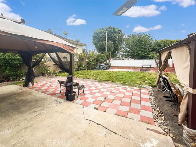 Detail Gallery Image 9 of 10 For 5822 Allington St, Lakewood,  CA 90713 - 2 Beds | 1 Baths