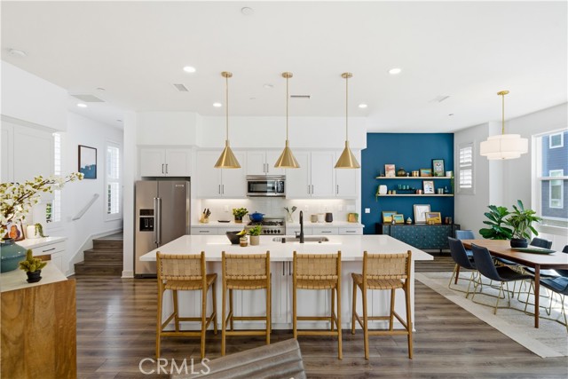 Detail Gallery Image 8 of 39 For 2112 Tidewater Cir, Costa Mesa,  CA 92627 - 3 Beds | 3 Baths