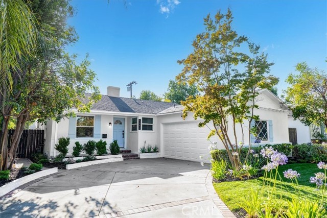 5447 Columbus Avenue, Sherman Oaks CA: https://media.crmls.org/medias/ceb96b1b-643c-439e-9f37-edb19bf37e86.jpg