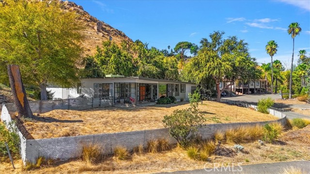 Detail Gallery Image 53 of 55 For 3052 Panorama Rd, Riverside,  CA 92506 - 2 Beds | 3 Baths