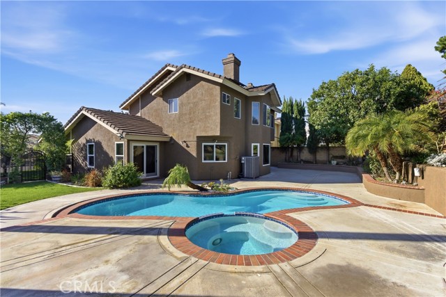 Detail Gallery Image 34 of 38 For 5750 Sugar Pine Dr, Yorba Linda,  CA 92886 - 4 Beds | 3 Baths