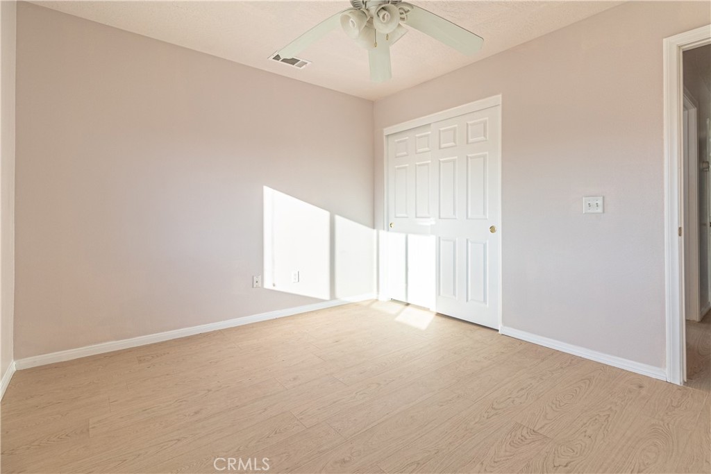 https://media.crmls.org/medias/cebb01f2-d900-4a38-8887-709655eeb3a6.jpg?preset=X-Large