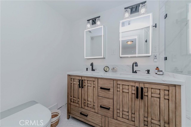 10252 Lorraine Lane, Cypress CA: https://media.crmls.org/medias/cebb49ae-4fcd-4314-b28b-2d888b94c5bd.jpg