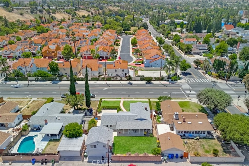 https://media.crmls.org/medias/cebb5962-60e7-4bc3-b332-9f503339fdf7.jpg?preset=X-Large