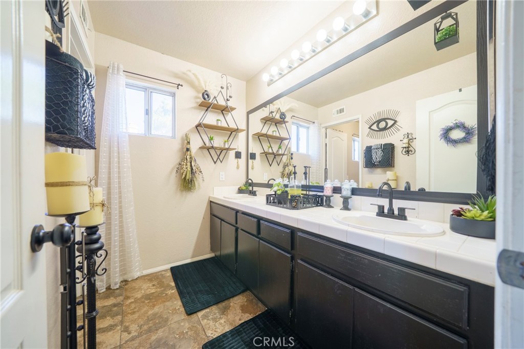 MLS #IG25264393 image #27