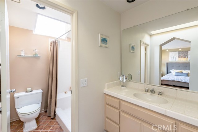 501 Herondo Street, Hermosa Beach, California 90254, 2 Bedrooms Bedrooms, ,2 BathroomsBathrooms,Residential,Sold,Herondo,SB17009567