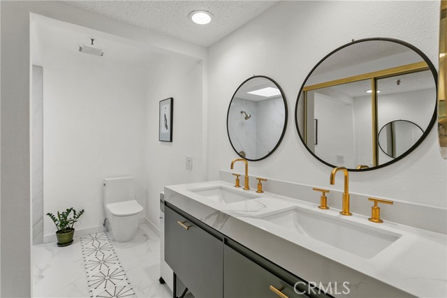Detail Gallery Image 10 of 20 For 2 Canyon Island Dr #2,  Newport Beach,  CA 92660 - 2 Beds | 2 Baths