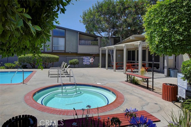 23318 Sesame Street, Torrance CA: https://media.crmls.org/medias/cebe9405-a601-472d-8011-cb53c4fbfb74.jpg