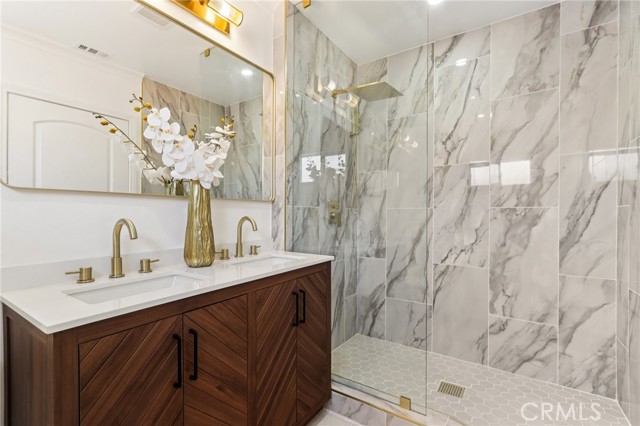 18257 Palora Street, Tarzana CA: https://media.crmls.org/medias/cebebfb6-d541-4f99-92dc-ffc12ab25efd.jpg