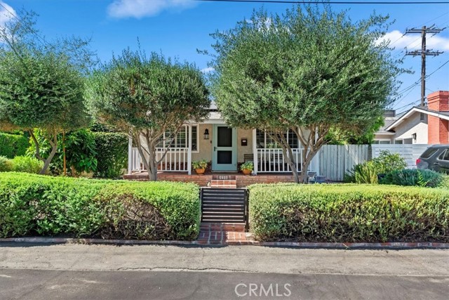 3751 Laurita Avenue, Pasadena CA: https://media.crmls.org/medias/cebfc0ad-7096-4496-8aa0-2388bf287232.jpg