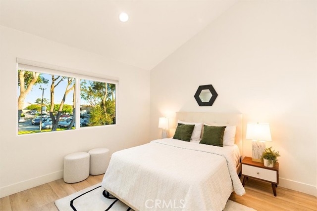 Image 33 of 43 For 23108 Los Codona Avenue