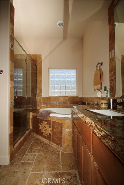 7125 Sunny Vista Road, Joshua Tree CA: https://media.crmls.org/medias/cec0a740-ec97-4a87-ada9-abd6080c9f5d.jpg