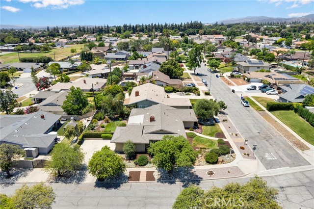 Detail Gallery Image 34 of 40 For 948 W Notre Dame St, Upland,  CA 91786 - 4 Beds | 2/1 Baths