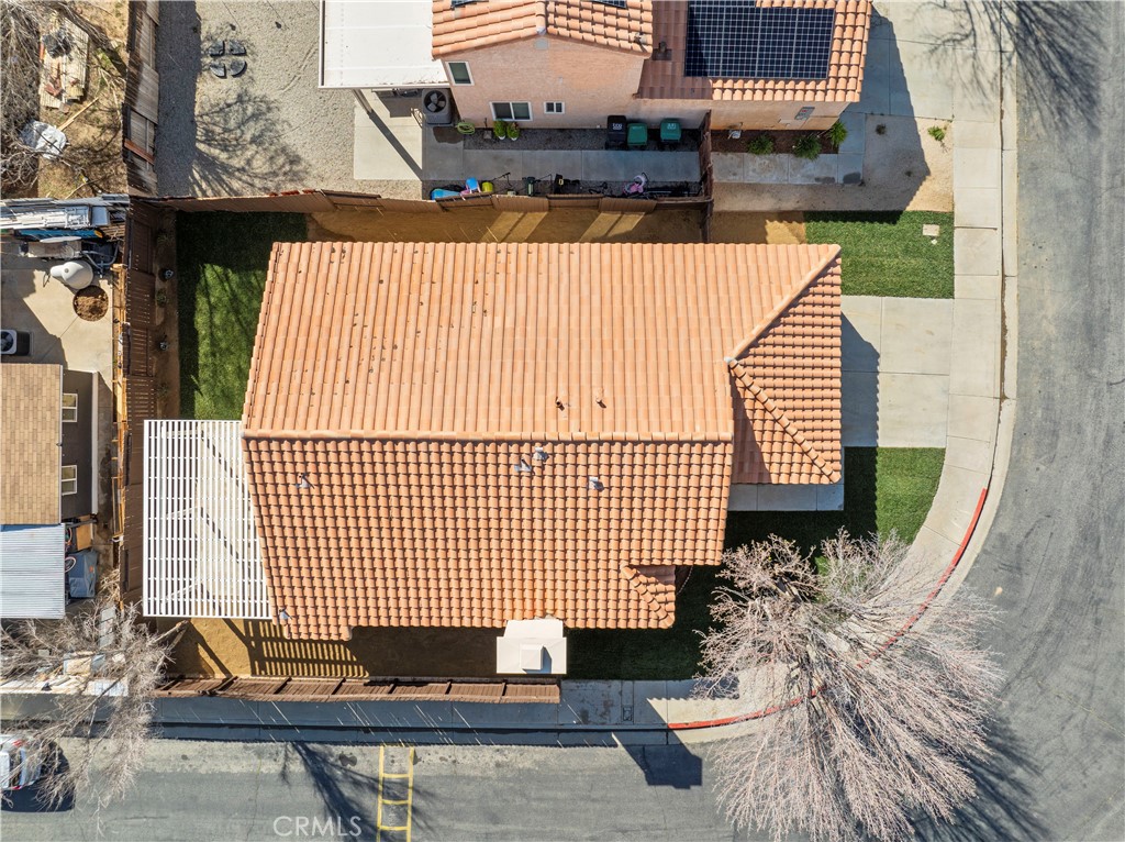 https://media.crmls.org/medias/cec32a35-eb8b-4f1a-8130-2daf31efd1ff.jpg?preset=X-Large