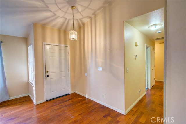 Detail Gallery Image 3 of 24 For 2326 Santos St, Dos Palos,  CA 93620 - 3 Beds | 2 Baths