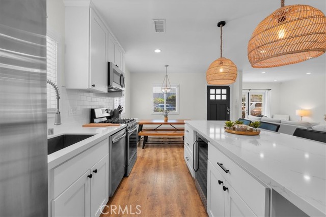 Detail Gallery Image 12 of 39 For 1430 Bonnie Brae, Hermosa Beach,  CA 90254 - 3 Beds | 3 Baths