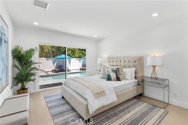Detail Gallery Image 20 of 39 For 17227 Benner Pl, Encino,  CA 91316 - 5 Beds | 4/1 Baths