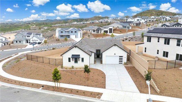 Detail Gallery Image 2 of 33 For 29819 Old Ranch Cir, Castaic,  CA 91384 - 4 Beds | 4/1 Baths