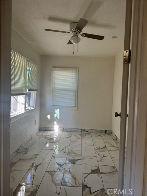 Detail Gallery Image 10 of 11 For 427 N Sutter St, Planada,  CA 95365 - 3 Beds | 1 Baths