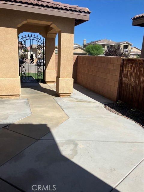 11968 Taylor Ct, Victorville, CA 92392 photo 13