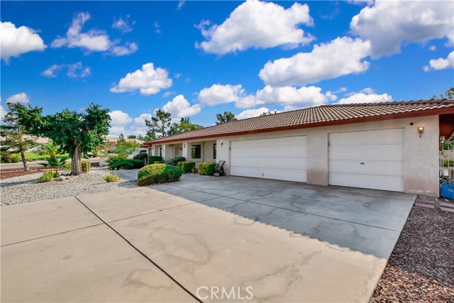 Detail Gallery Image 5 of 42 For 16541 Desert Vista Ct, Hesperia,  CA 92345 - 4 Beds | 2 Baths