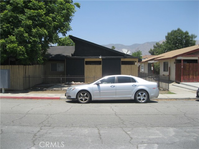235 E 7th Street, San Jacinto CA: https://media.crmls.org/medias/cec7e145-b4a7-469d-b17d-21ba353e344d.jpg