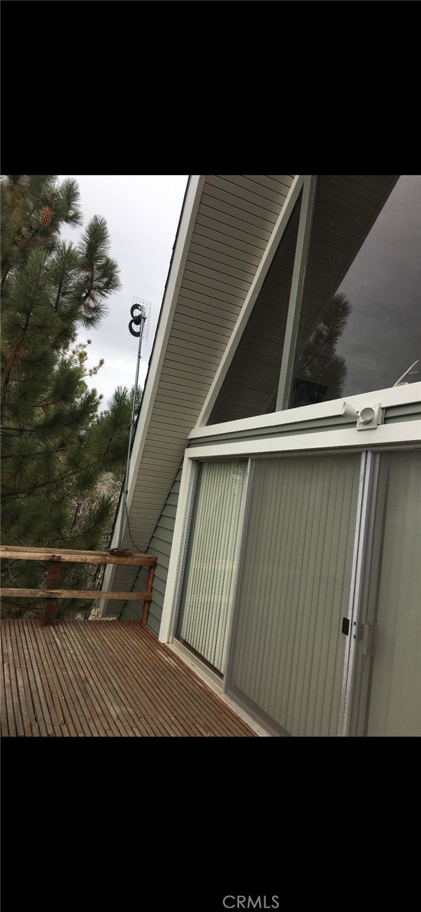 Detail Gallery Image 2 of 17 For 340 Bobcat Rd, Green Valley Lake,  CA 92314 - 1 Beds | 1 Baths