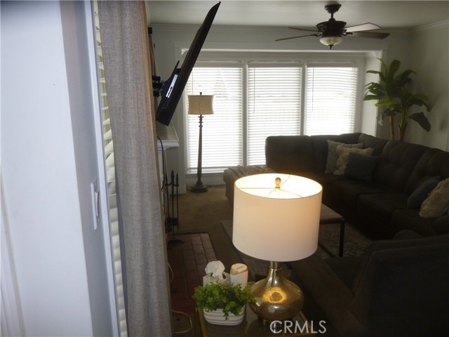 Detail Gallery Image 8 of 45 For 1747 Valencia Ave, San Bernardino,  CA 92404 - 3 Beds | 2 Baths