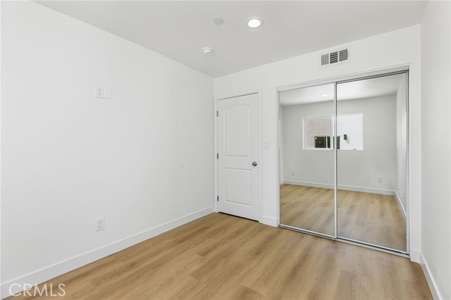 9613 S Hobart Boulevard, Los Angeles CA: https://media.crmls.org/medias/cec875f2-fe16-4f5d-8479-17e64bce5ea8.jpg