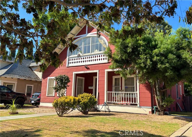 Detail Gallery Image 1 of 15 For 810 N Loma Vista Dr, Long Beach,  CA 90813 - – Beds | – Baths