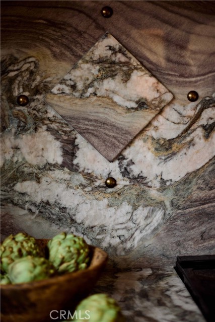 Detail Gallery Image 5 of 14 For 7148 Marshfield, Los Angeles,  CA 90046 - 2 Beds | 1 Baths