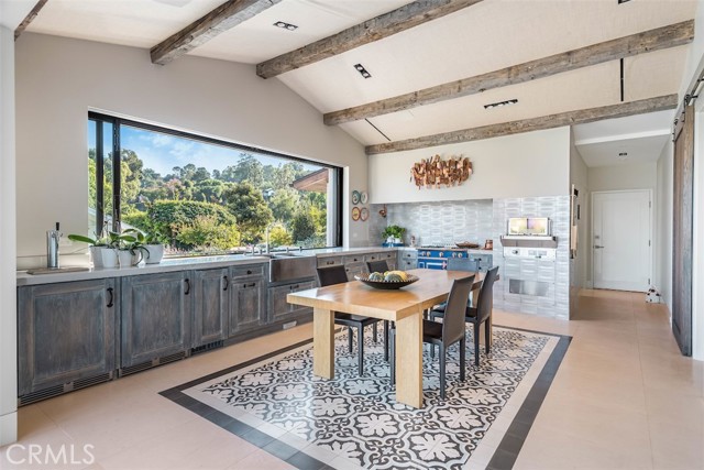 38 Saddleback, Rolling Hills CA: https://media.crmls.org/medias/cec95e9a-a999-45ff-8c5f-ae4e09a3bb8c.jpg