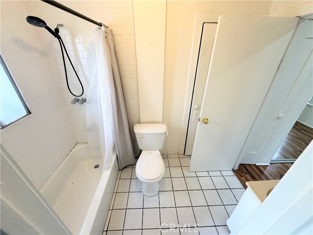901 N El Centro Avenue, Hollywood CA: https://media.crmls.org/medias/cec962a8-7191-4f3c-ab0a-bc3fa334d06e.jpg