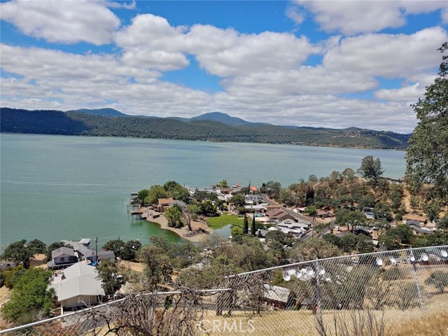 13050 Carter Lane, Clearlake CA: https://media.crmls.org/medias/cec9b5ea-a36d-4b5e-a392-9d46252a82ef.jpg