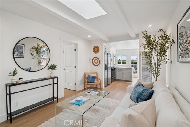 Detail Gallery Image 2 of 71 For 523 S Francisca Ave, Redondo Beach,  CA 90277 - 2 Beds | 2 Baths