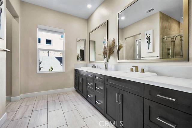 Detail Gallery Image 13 of 40 For 53 Chasma, Irvine,  CA 92618 - 3 Beds | 2/2 Baths
