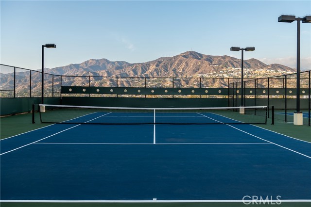 Detail Gallery Image 39 of 66 For 345 Pioneer Dr #1201,  Glendale,  CA 91203 - 2 Beds | 2 Baths