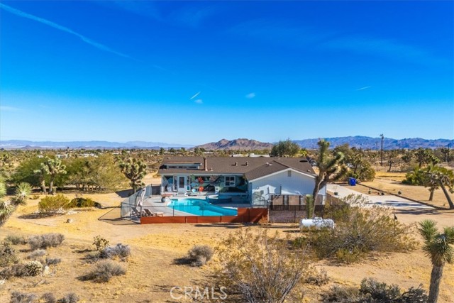 Detail Gallery Image 56 of 67 For 3820 Lucerne Vista Ave, Yucca Valley,  CA 92284 - 3 Beds | 3 Baths