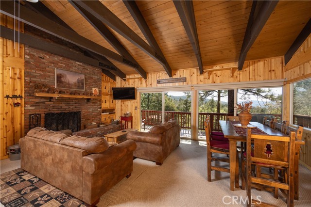 43897 Yosemite Drive, Big Bear Lake CA: https://media.crmls.org/medias/cecb3ad8-3f75-4cd1-a9d1-a943b43388cd.jpg