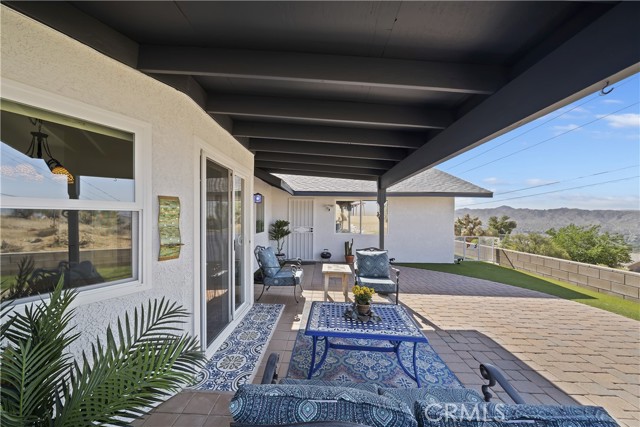 55578 Free Gold Drive, Yucca Valley CA: https://media.crmls.org/medias/cecbd24f-b29d-4e8b-9669-6cd2cbba1da8.jpg