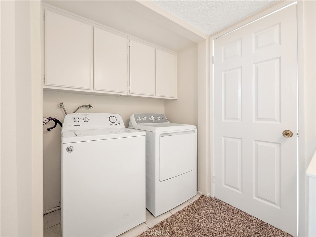 851 E 9th Street 205